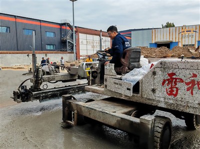 Betona lāzera izlīdzināšanas mašīna sasniedz jaunu izrāvienu 3D būvniecībā, v...